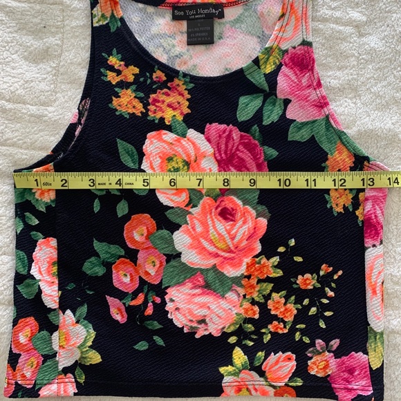 See You Monday Crop Top in size Small 🌺 - Picture 6 of 8
